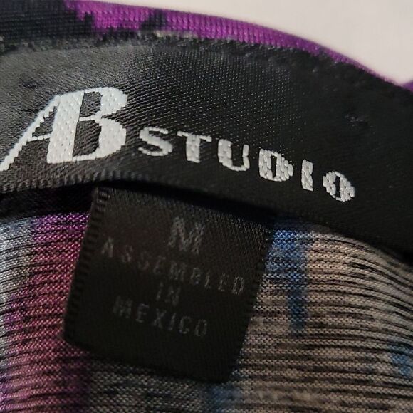 AB Studio abstract art design medium top - Picture 4 of 4